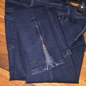 Size 4 skinny ankle cut jeans